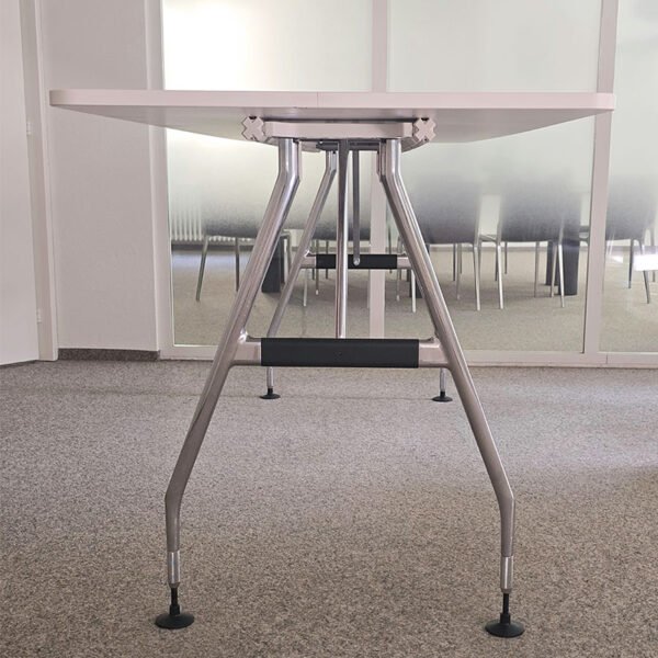 Vitra Stehtisch, Bürotisch