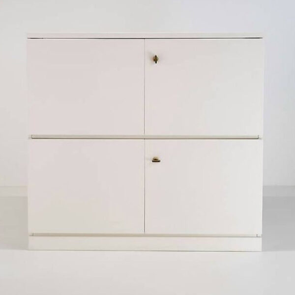 Sideboard mit 4 Türen, schlichtes und zeitloses Design VS122